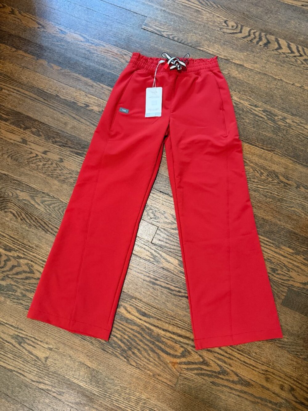 FIGS NWT XS Limited Edition Red Team USA FIBREx Scrub Set - Picture 4 of 6